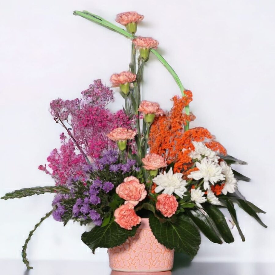 DREAMY, PINK AND VIOLET DAISY IN PINK CERAMIC VASE