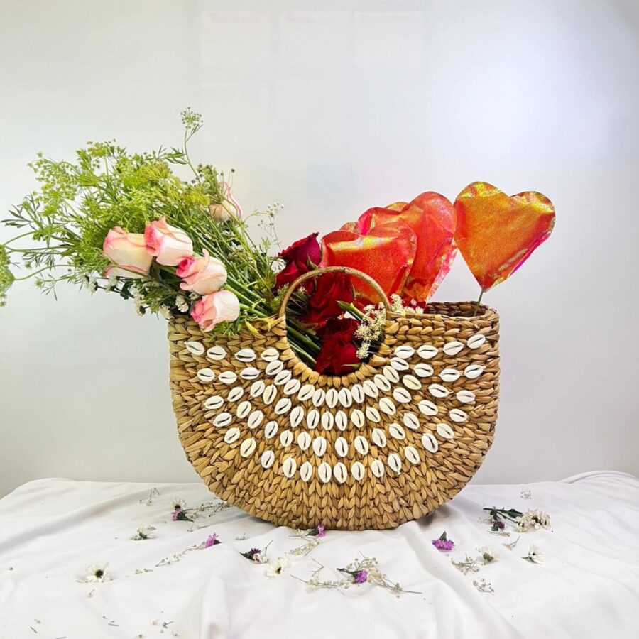 Shell basket delicate collection