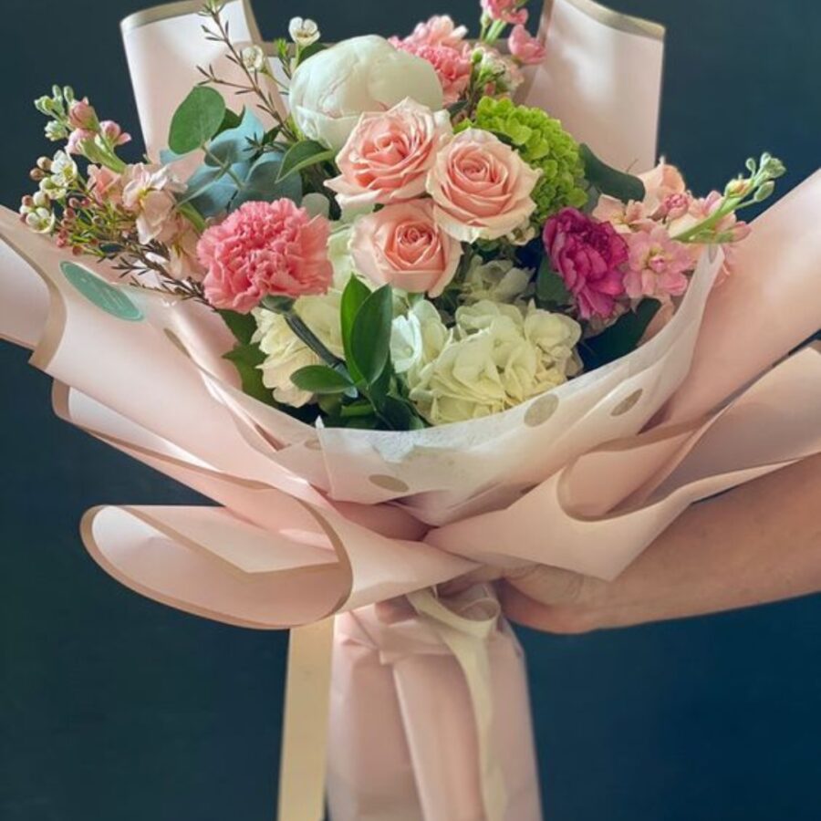 Classic Hand Bouquet